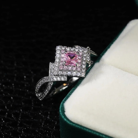 🔥Beautiful Silver Pure Pink Double Layer Weave Princess Cut CZ Ring, K832 - Picture 8 of 9